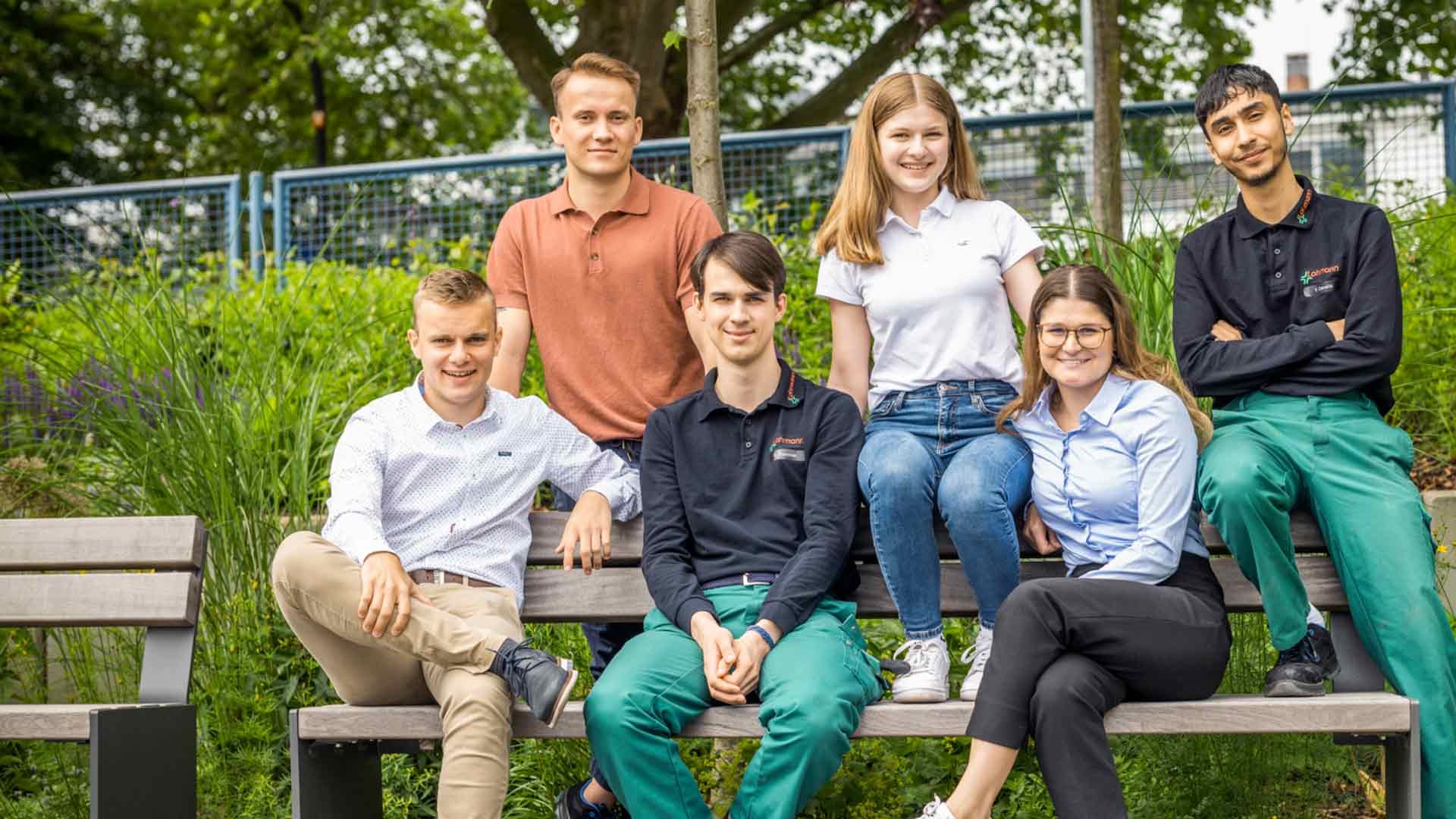 Trainees-group-photo-crop