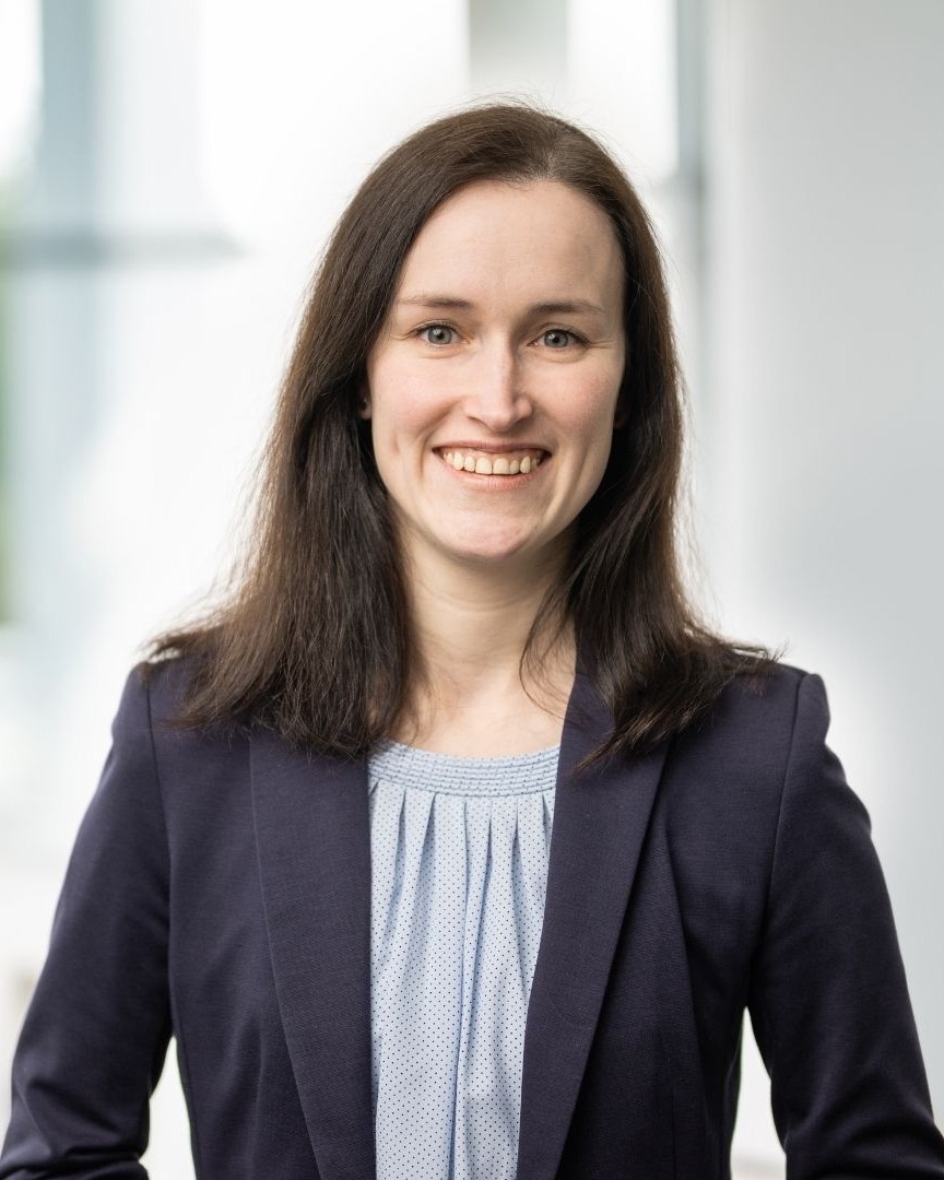 Jost-marina-contact-HR-Recruiting-portrait
