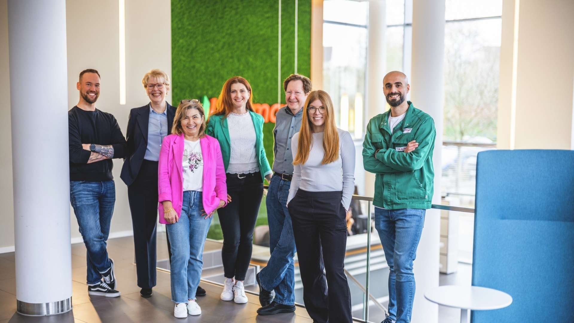 Employee-group-tec-center