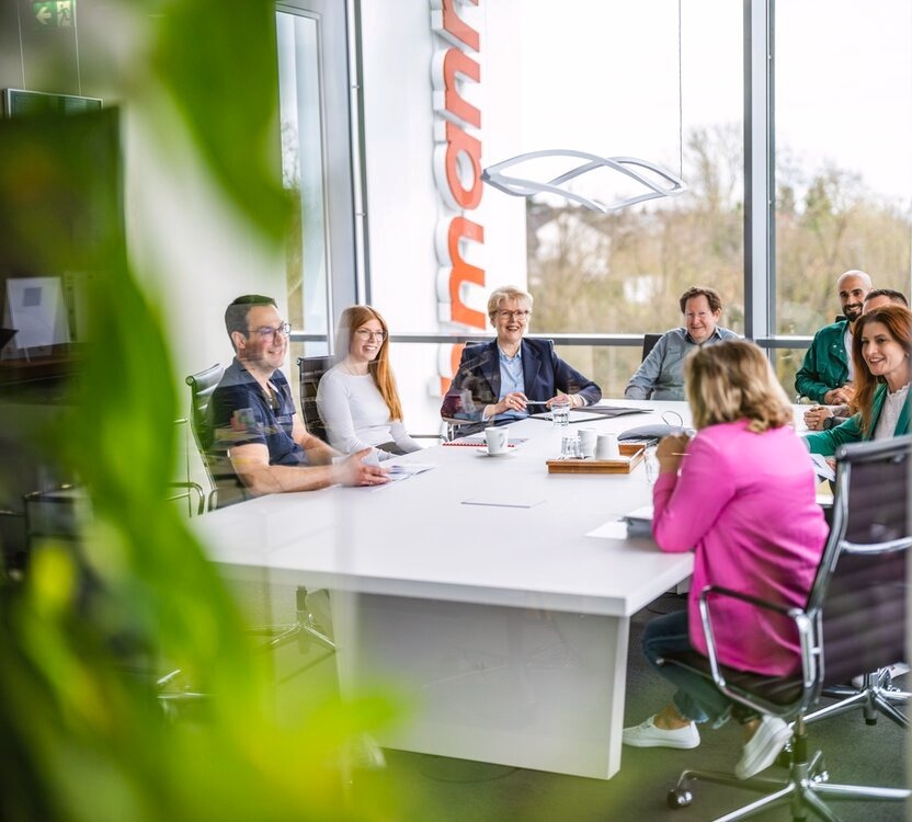 Meeting-Mixed-TEC-Center
