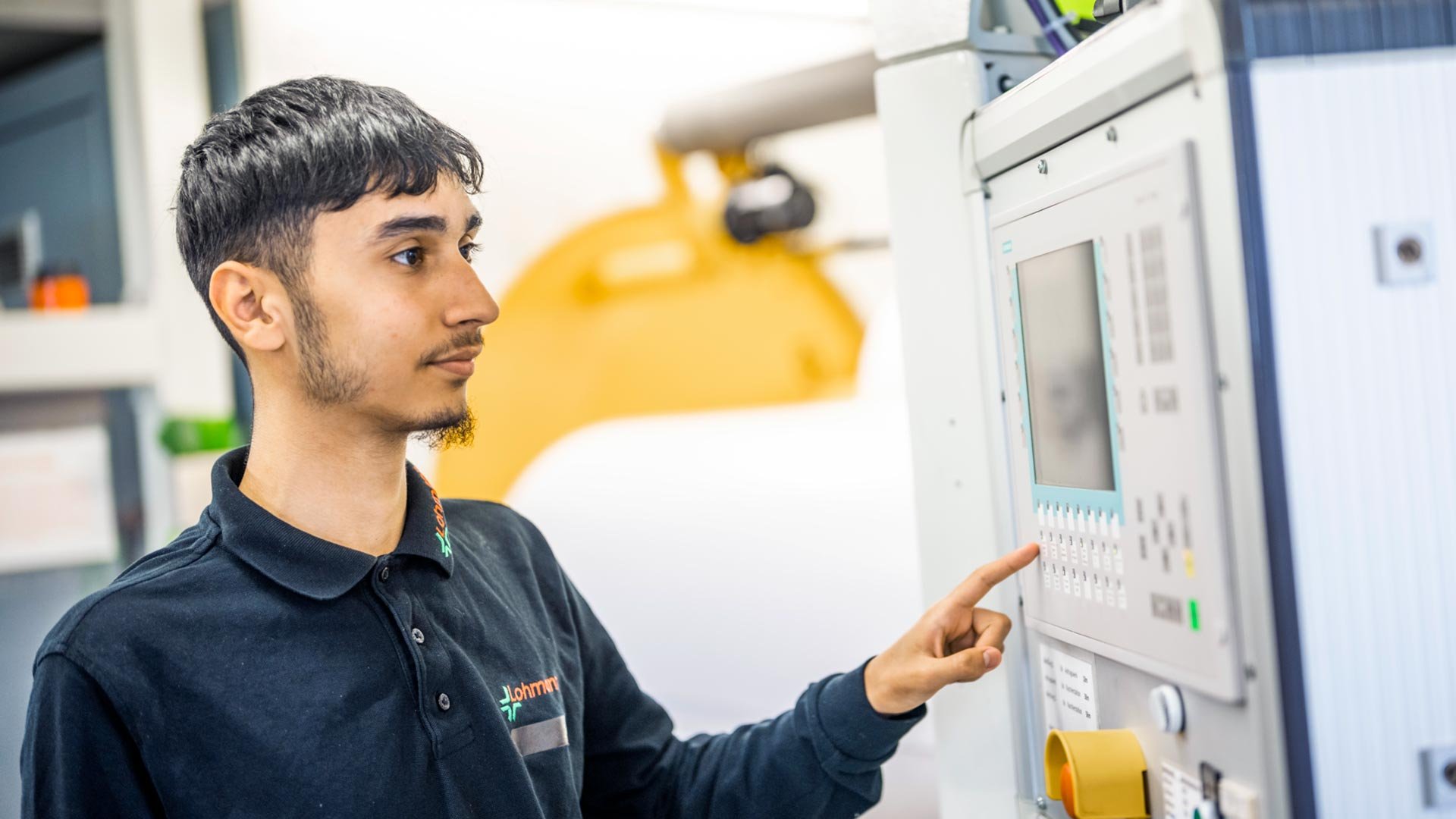 Career-apprentice-machine-operator