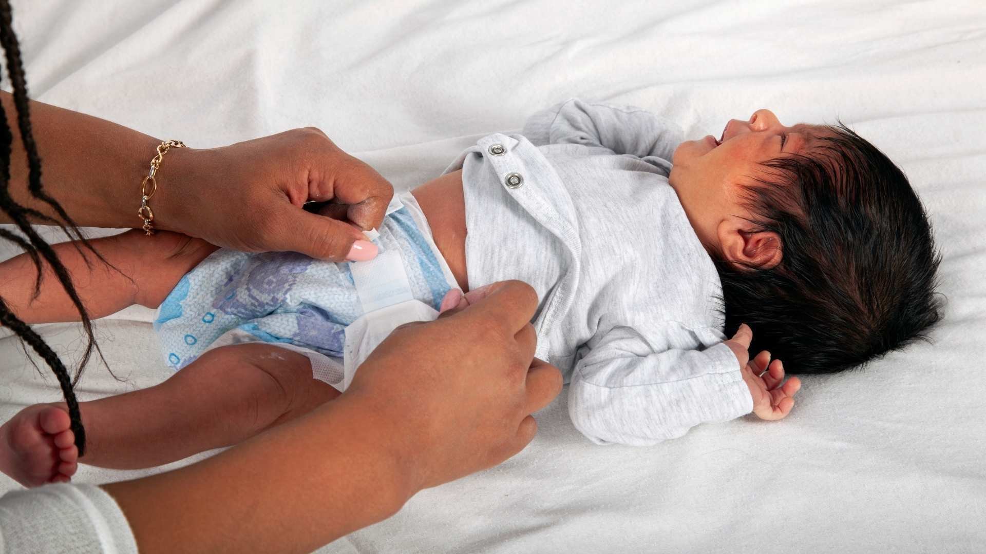 Sistema de cierre para pañales Higiene-Bebé