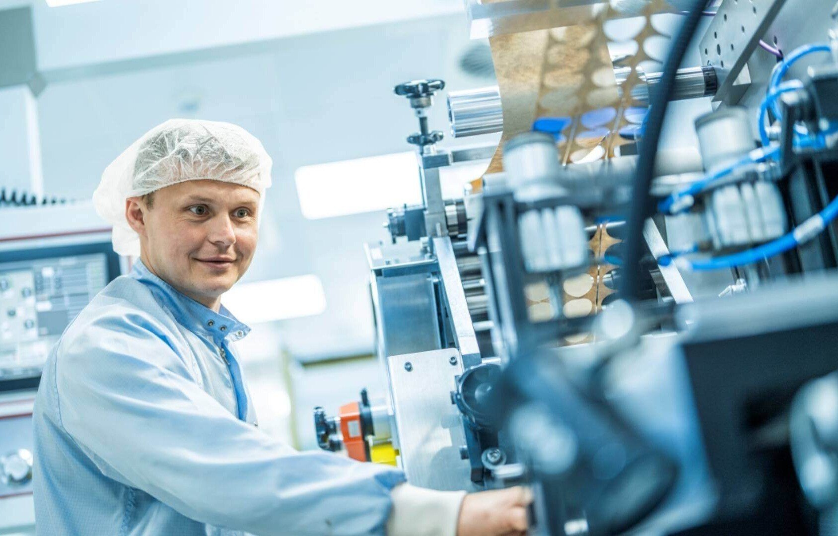 Lohmann-die-cutting-clean-room-production