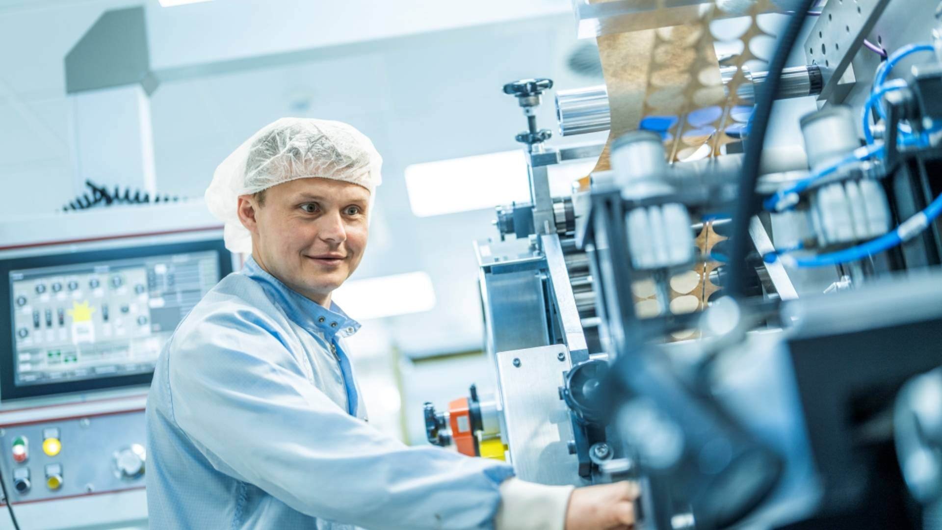 Lohmann-die-cutting-clean-room-production