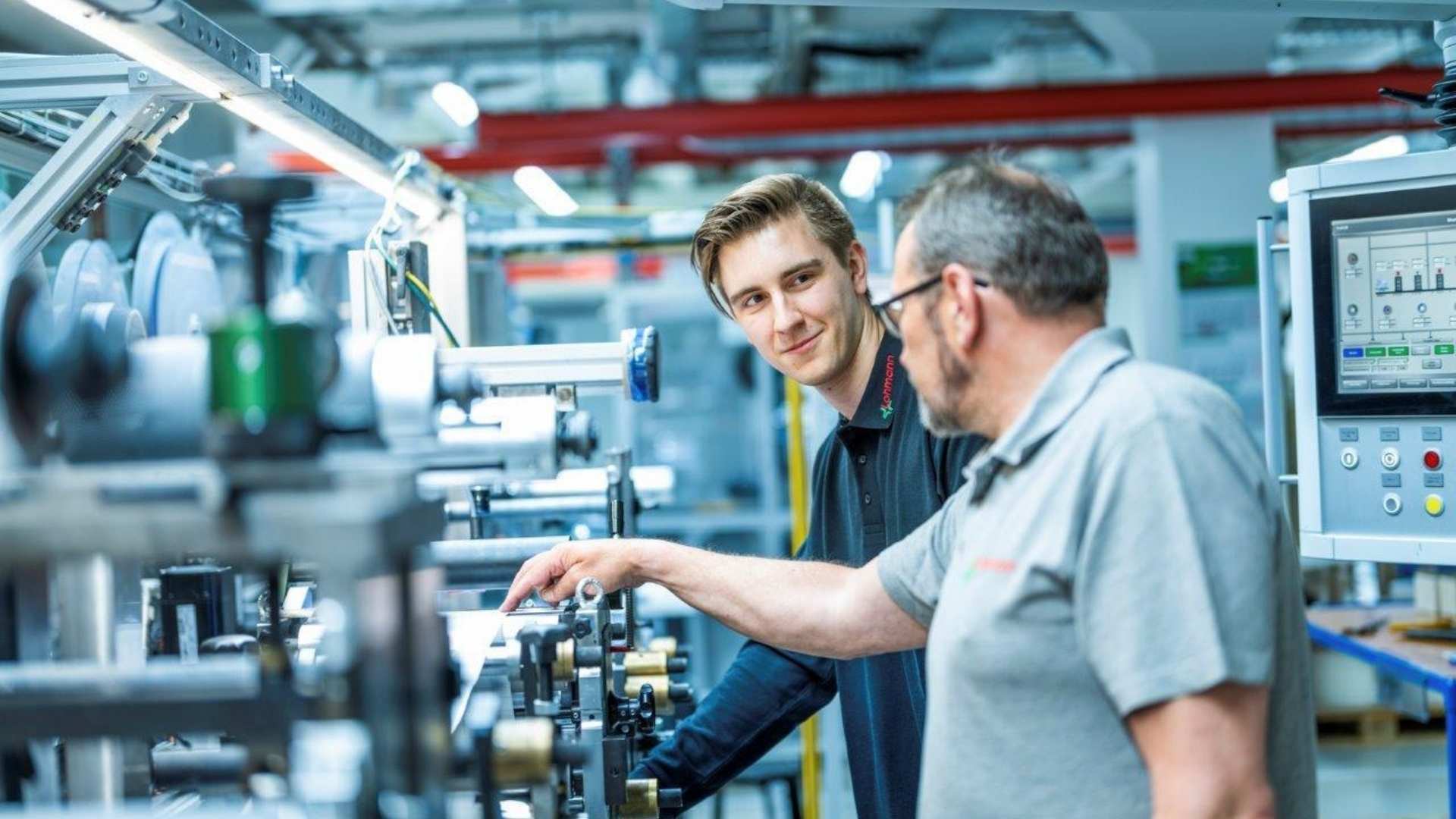 HR_Karriere_Automatisierungstechniker_Maschine