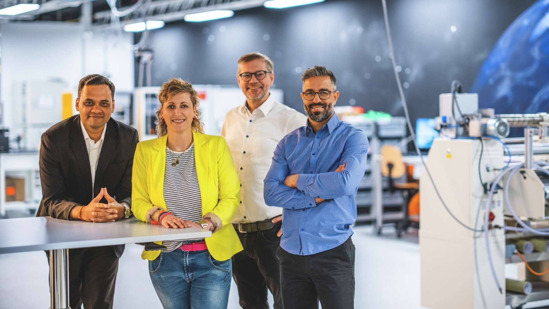 Employees-group-Bonding-Arena